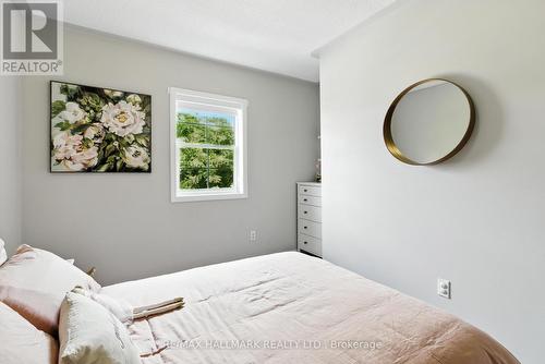 568 Legresley Lane, Newmarket, ON - Indoor Photo Showing Bedroom