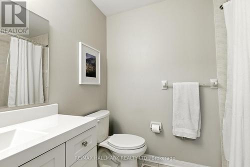 568 Legresley Lane, Newmarket, ON - Indoor Photo Showing Bathroom