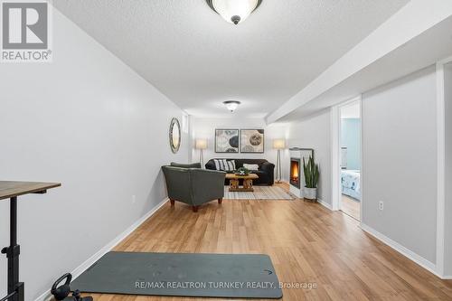 78 Clearmeadow Boulevard, Newmarket, ON - Indoor