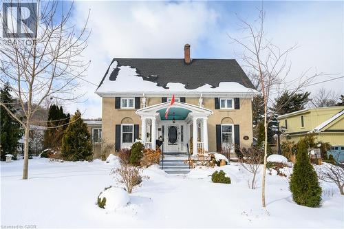 14 ROBINSON Street S  Grimsby, ON L3M 3C4