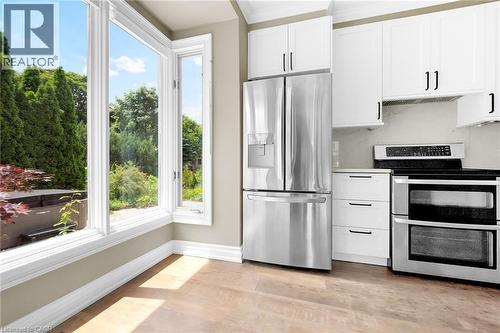 14 Robinson Street S, Grimsby, ON - Indoor Photo Showing Kitchen With Stainless Steel Kitchen