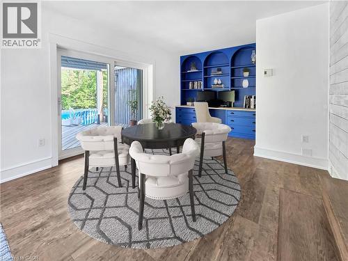 14 Robinson Street S, Grimsby, ON - Indoor