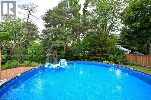 14 Robinson Street S, Grimsby, ON - Outdoor With Backyard