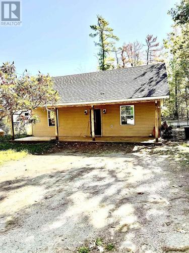 2 OAKWOOD DRIVE  Kawartha Lakes (Fenelon Falls), ON K0M 1N0