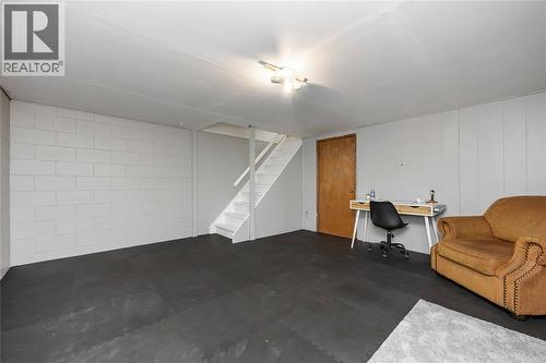 834 Exmouth Street Unit# 46, Sarnia, ON - Indoor Photo Showing Garage