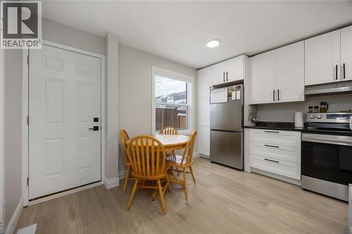 834 Exmouth Street Unit# 46, Sarnia, ON - Indoor Photo Showing Kitchen