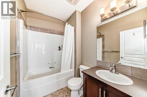 312, 48 Panatella Road Nw, Calgary, AB - Indoor Photo Showing Bathroom