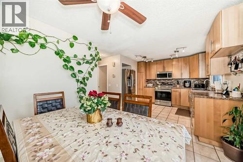 562 Strathcona Drive Sw, Calgary, AB - Indoor Photo Showing Other Room