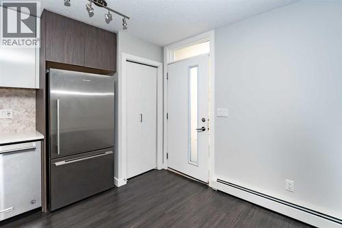 2311, 95 Burma Star Road Sw, Calgary, AB - Indoor Photo Showing Other Room