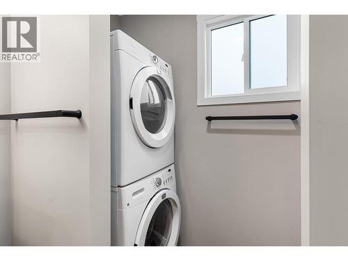 Suite Laundry - 2913 Prospect Drive, Vernon, BC - Indoor Photo Showing Laundry Room