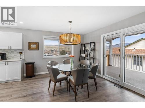 2913 Prospect Drive, Vernon, BC - Indoor Photo Showing Dining Room