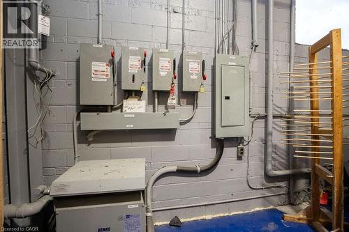 42 Niagara Street, Hamilton, ON 