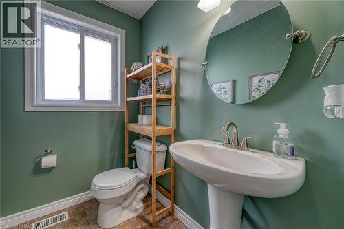 215 Munnoch Boulevard, Woodstock, ON - Indoor Photo Showing Bathroom