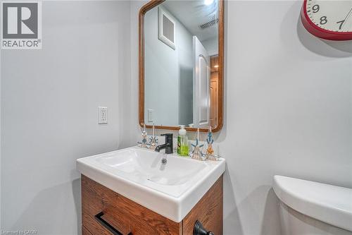 215 Munnoch Boulevard, Woodstock, ON - Indoor Photo Showing Bathroom