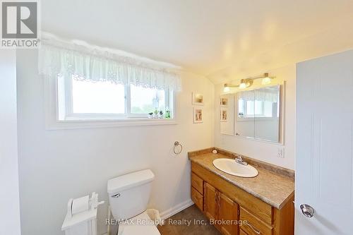 73053 Bluewater Highway, Bluewater (Hay), ON - Indoor Photo Showing Bathroom