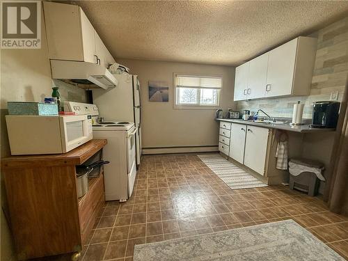 381 Bessie Avenue, Sudbury, ON - Indoor