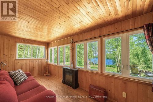 Three Season Porch - 1170 English Circle, Highlands East (Glamorgan), ON - Indoor