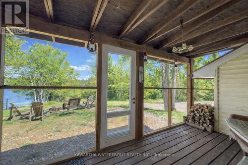 Screened in Porch - 1170 English Circle, Highlands East (Glamorgan), ON -  With Deck Patio Veranda With Exterior