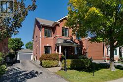 2448 CAPILANO CRESCENT  Oakville, ON L6H 6L3