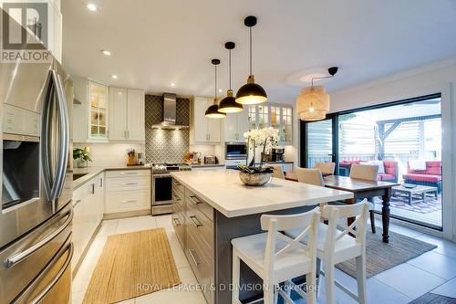 2448 Capilano Crescent, Oakville, ON - Indoor Photo Showing Other Room