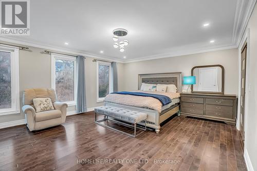 31 Bearwood Drive, Toronto, ON - Indoor Photo Showing Bedroom
