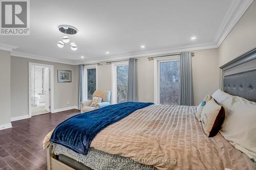 31 Bearwood Drive, Toronto, ON - Indoor Photo Showing Bedroom