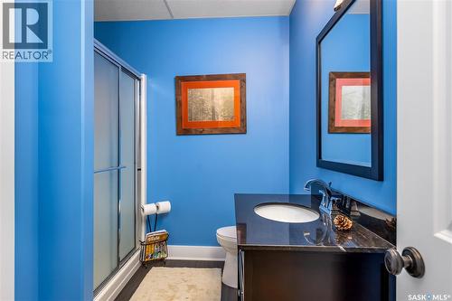 12 Vickar Place, Melfort, SK - Indoor Photo Showing Bathroom