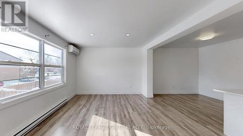 10 - 105 Andover Drive, London South, ON - Indoor Photo Showing Other Room