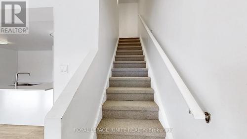 10 - 105 Andover Drive, London South, ON - Indoor Photo Showing Other Room