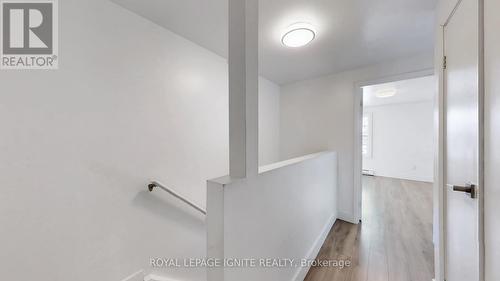 10 - 105 Andover Drive, London South, ON - Indoor Photo Showing Other Room