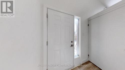 10 - 105 Andover Drive, London South, ON - Indoor Photo Showing Other Room