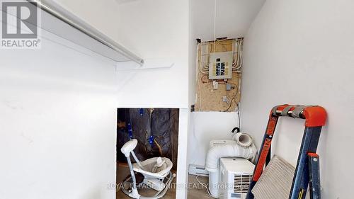 10 - 105 Andover Drive, London South, ON - Indoor