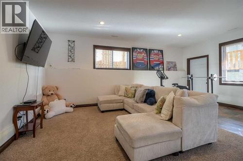 380 Grizzly Crescent N, Lethbridge, AB - Indoor