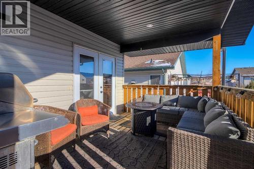 380 Grizzly Crescent N, Lethbridge, AB - Outdoor With Deck Patio Veranda With Exterior