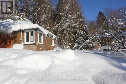 47 Riverside Drive, Dysart Et Al, ON - Outdoor