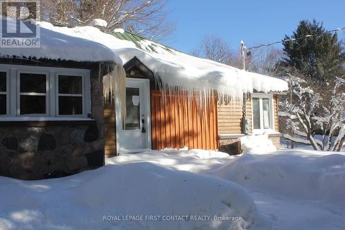 47 Riverside Drive, Dysart Et Al, ON - Outdoor