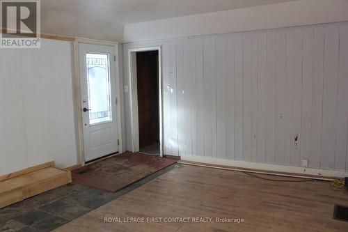 47 Riverside Drive, Dysart Et Al, ON - Indoor Photo Showing Other Room