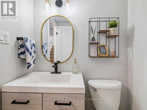 659 Upper Wentworth Street, Hamilton, ON - Indoor Photo Showing Bathroom