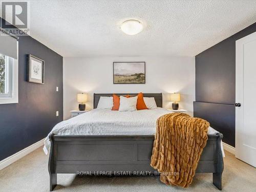 659 Upper Wentworth Street, Hamilton, ON - Indoor Photo Showing Bedroom