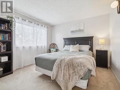 659 Upper Wentworth Street, Hamilton, ON - Indoor Photo Showing Bedroom