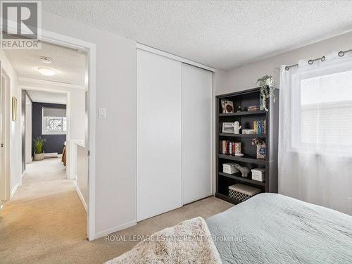 659 Upper Wentworth Street, Hamilton, ON - Indoor Photo Showing Bedroom