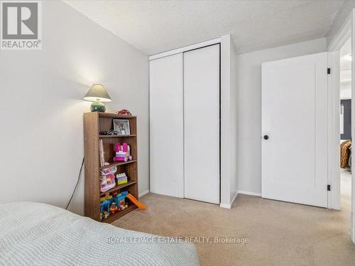 659 Upper Wentworth Street, Hamilton, ON - Indoor Photo Showing Bedroom