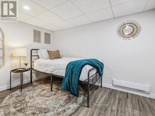 659 Upper Wentworth Street, Hamilton, ON - Indoor Photo Showing Bedroom