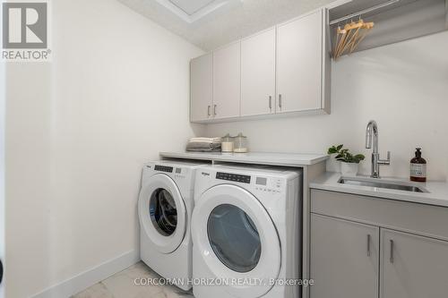 83 Dunnigan Drive, Kitchener, ON - Indoor Photo Showing Laundry Room