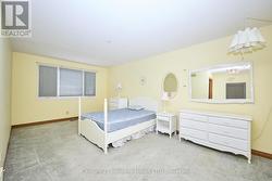 Primary bedroom - 