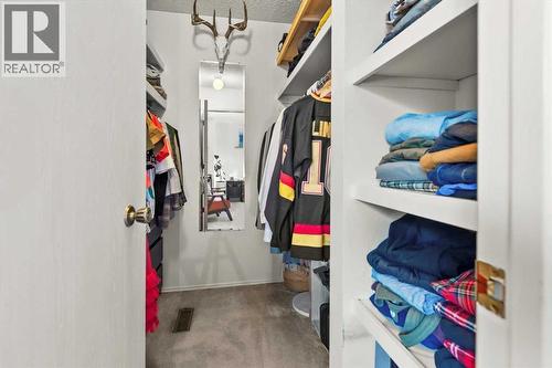 505, 3131 63 Avenue Sw, Calgary, AB - Indoor