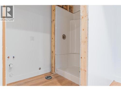 2690 Monte Christo Street, Rossland, BC - Indoor Photo Showing Bathroom