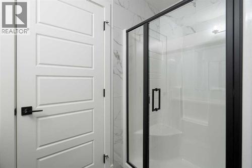 158 Ambleton Drive Nw, Calgary, AB - Indoor Photo Showing Bathroom