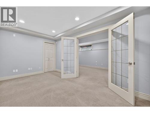 Inlaw suite den/bedroom - 867 Steele Road, Kelowna, BC - Indoor Photo Showing Other Room