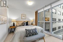 Principal bedroom overlooks un-accessed courtyard! - 